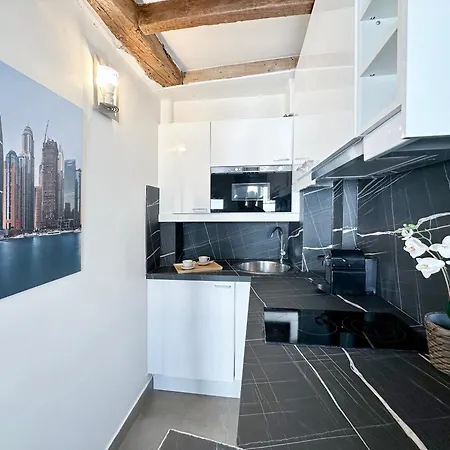 Chic Flat In Pantheon & Luxembourg Garden *